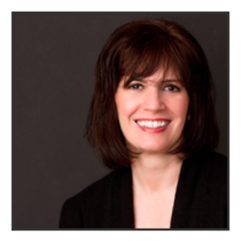 Kelly Hoey Headshot