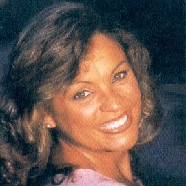 Wendy Gladney Headshot