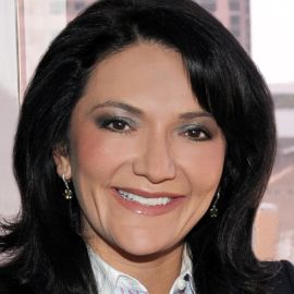 Nina Vaca Headshot