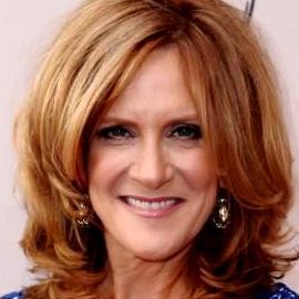 Carol Leifer Headshot