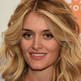 Daphne Oz Headshot