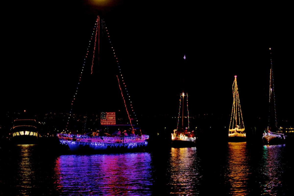 It's Lit, Come Thru Your Guide to Holiday Lights