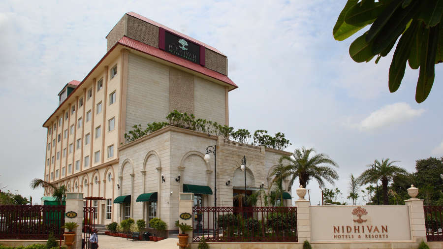 Hotel Nidhivan Sarovar Portico, Mathura Mathura Facade -Hotel-Sarovar-Portico -Mathura- 1 